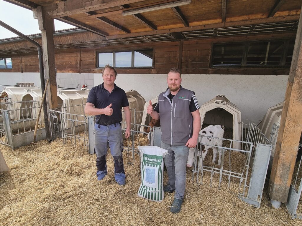 Betriebsführer Martin Mayr in Zusammenarbeit mit Firma Fritz Jeitler Futtermittel